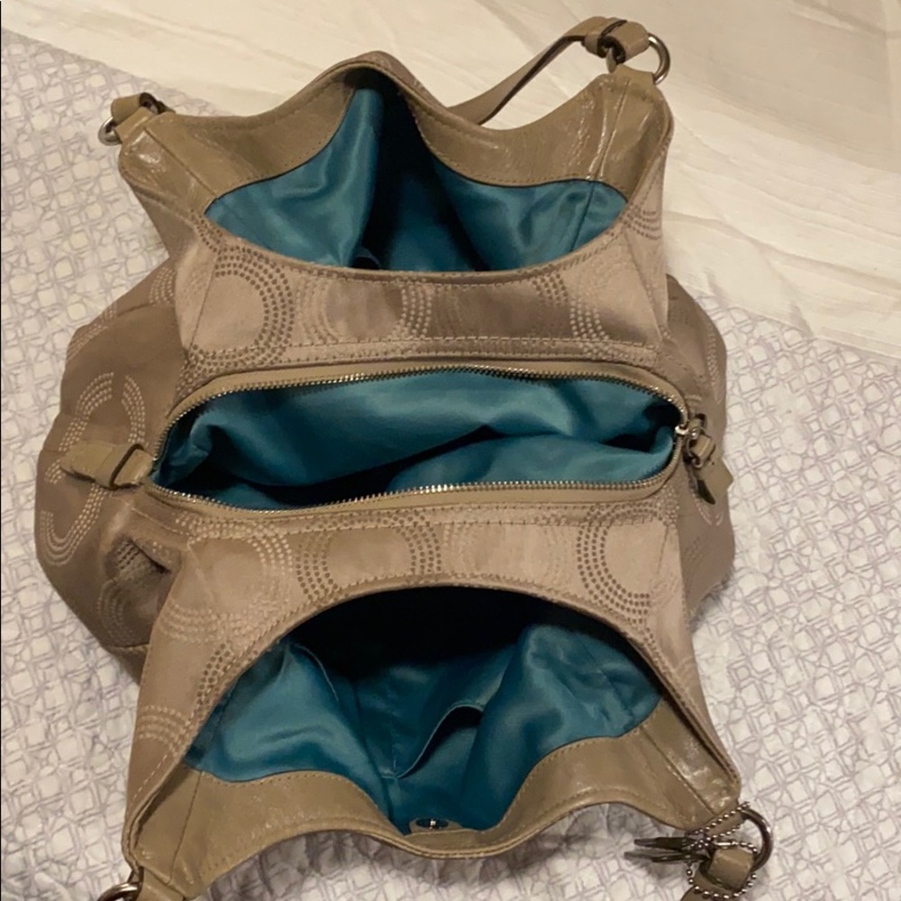 Coach purse - Picture 3 of 4